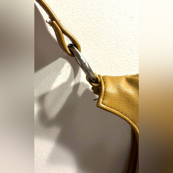 Steve Madden Shoulder Bag - Picture 7 of 7